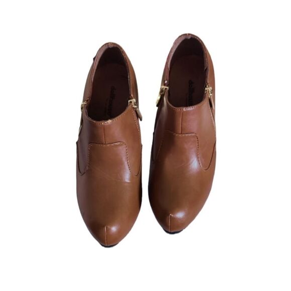 DOLLHOUSE Women's Piped Toe Bootie - Picture 5 of 5